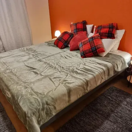 Petit3 דירה וריה